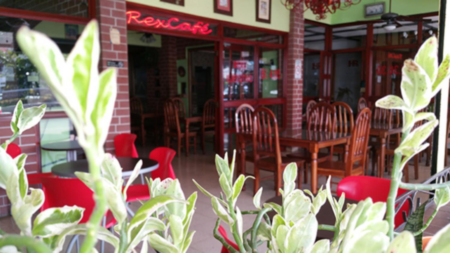 Food & Drinks, Hotel Rex, Chitré