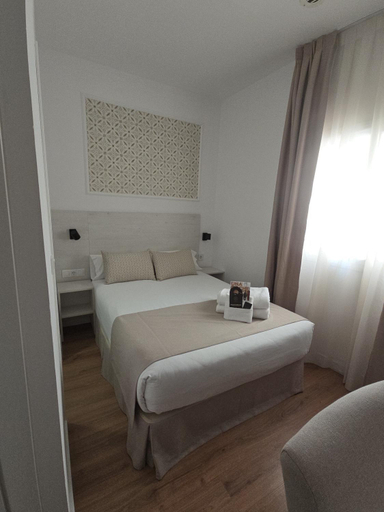 Bedroom 3, Hostal Sol 4, Sevilla