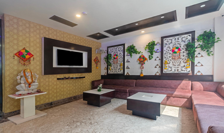 Public Area 2, Treebo The Royal Taj, Agra