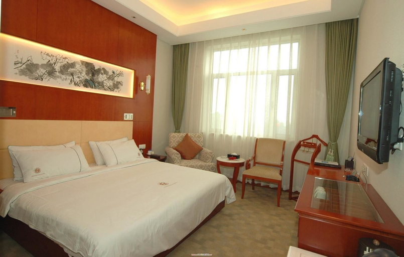 Bedroom 2, Jinan Nanjiao Hotel, Jinan