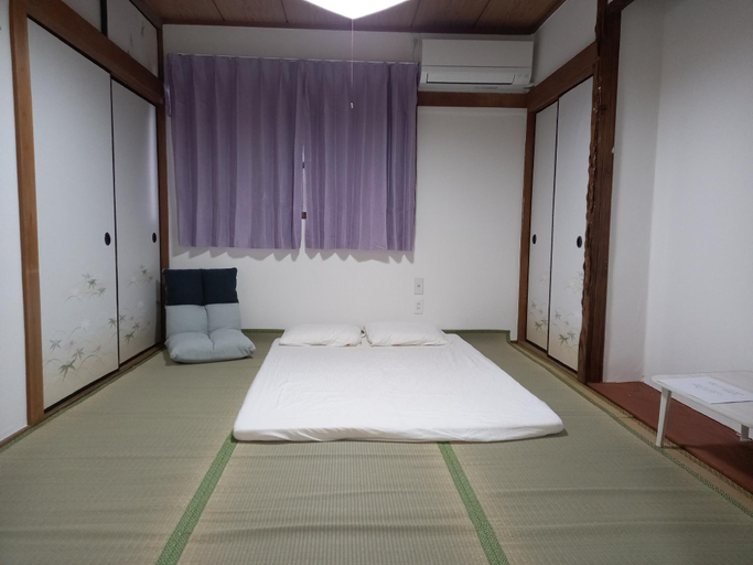 Bedroom 2, Lucky House Guest House, Osaka