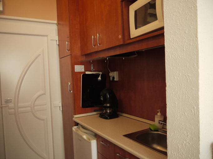 Others 4, Vizparti SAS Apartman Siofok, Siófok