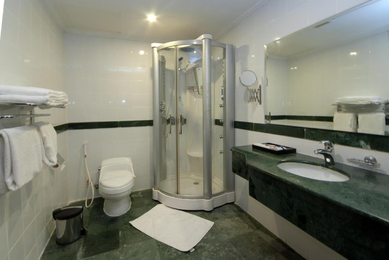 Bathroom 5, Royal Casablanca, Jeddah