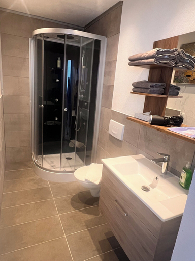 Bathroom 3, Lutz Alpenblick B&B, Reutte