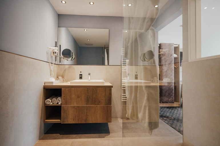 Bathroom 3, Landgasthof & Land-gut-Hotel Zur Rose, Alb-Donau-Kreis