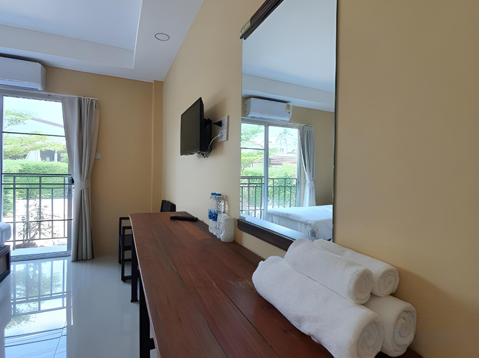 Bedroom 2, PalmHug Hotel, Wiang Pa Pao