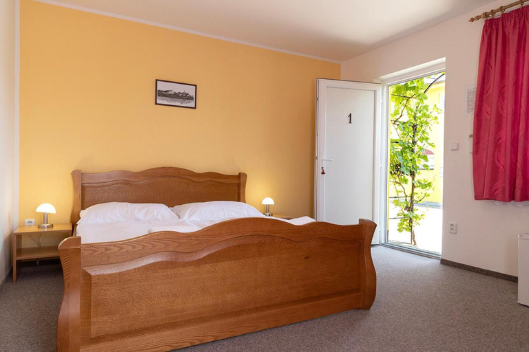 Bedroom 2, Hotel Zamecek, Břeclav