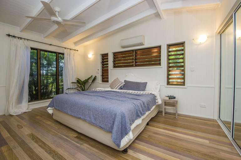 Bedroom 3, On the Beach, Magnetic Island
