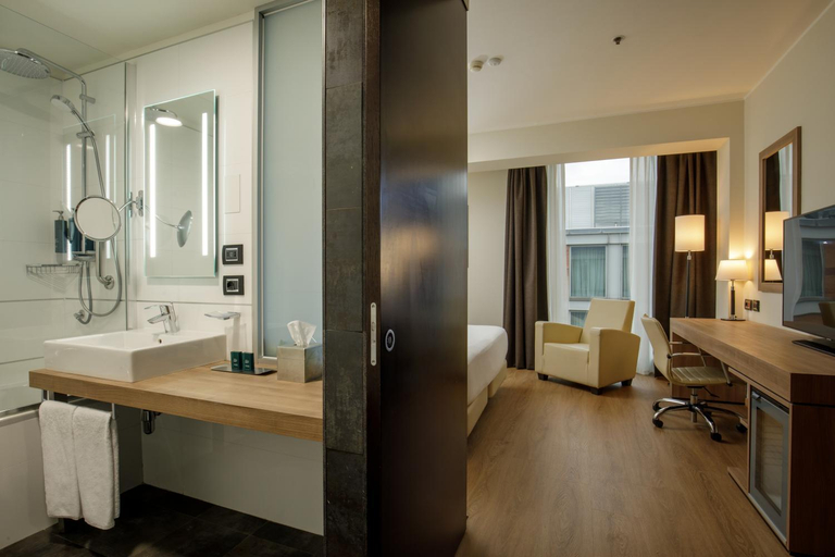Others 5, DoubleTree by Hilton Milan, Milano