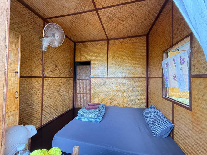 Bedroom 2, Doicherngngam Home stay, Chiang Dao