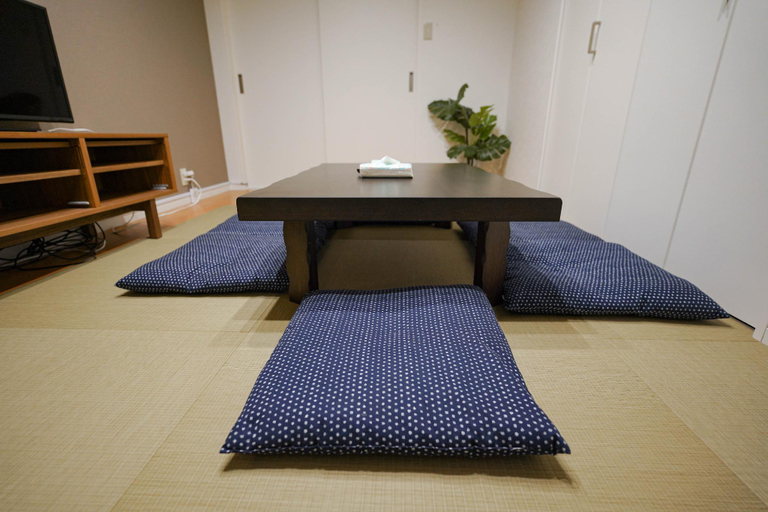 Bedroom 2, Tsuruhashi 10ppl House 3min-Sta 6min-NambaUSJ, Osaka