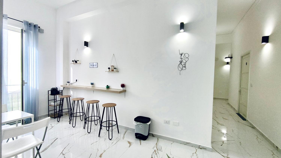 Others 4, Terramare B&B, Catania