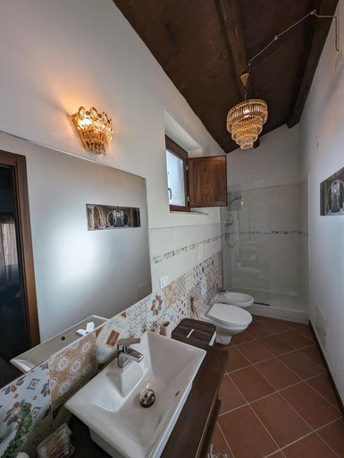 Bathroom 2, Passo del Mattino, Palermo