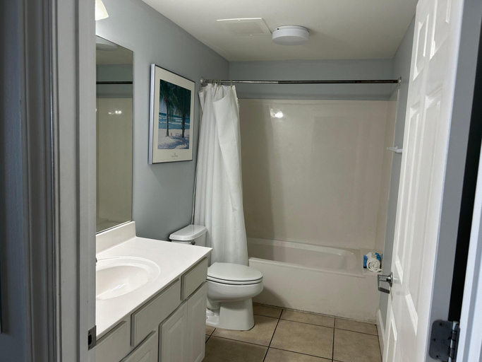 Bathroom 4, Sunrise Beach #1707, Bay