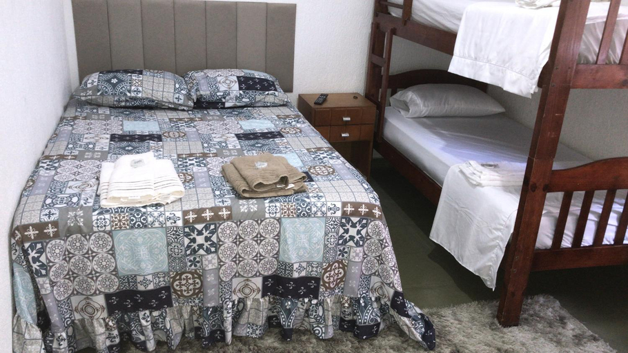 Bedroom 2, Hostel Pe na Areia, Itanhaém