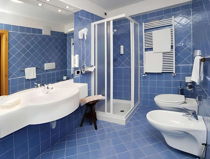 Bathroom, Hotel Bellavista, Trento