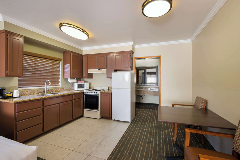 Others 5, Best Western Holiday Hotel, Coos