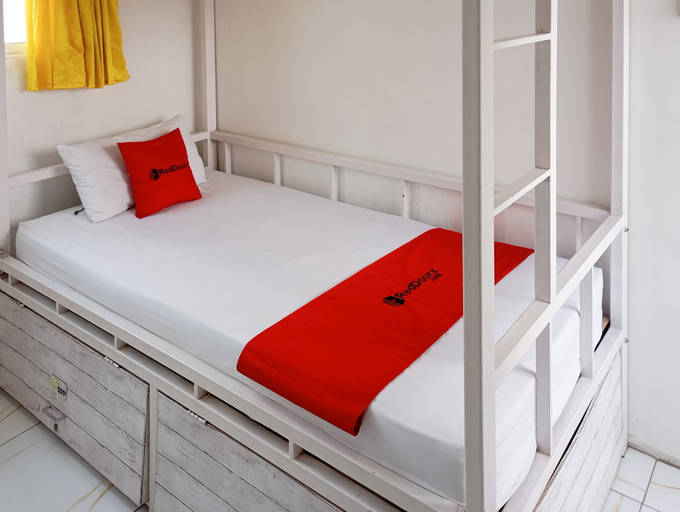 Bedroom 2, RedDoorz Hostel @ Luna Bunkbed Malioboro, Bantul