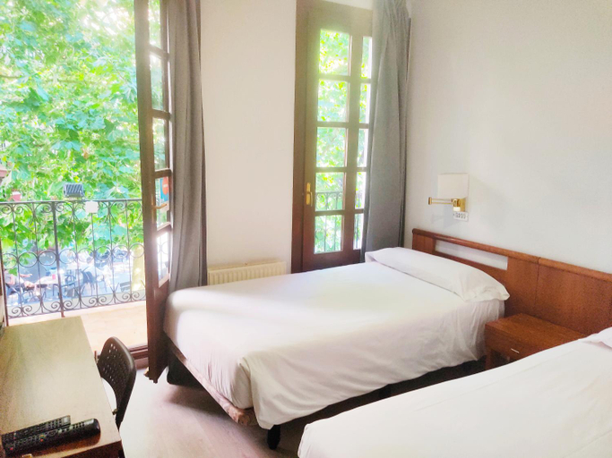 Bedroom 2, Hotel Lauxeta Berria, Vizcaya