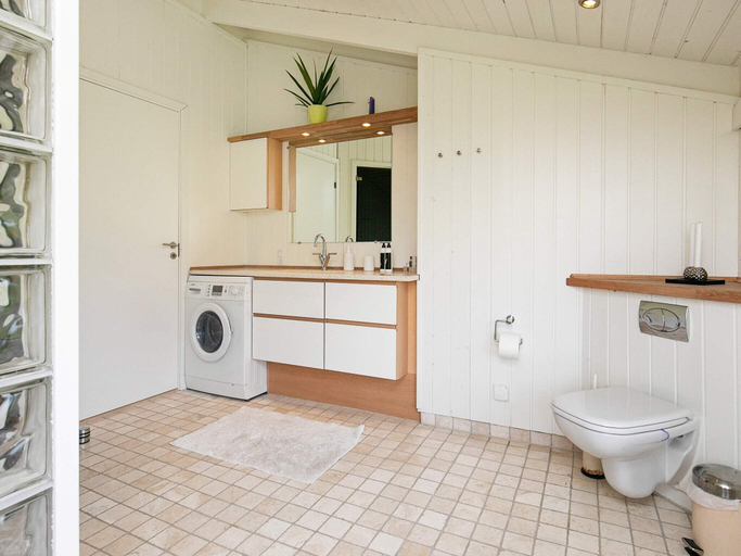 Bathroom 3, person holiday home in Hirtshals, Hjørring