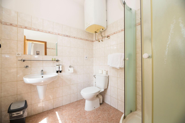 Bathroom, Grandhotel Sluchátko, Znojmo