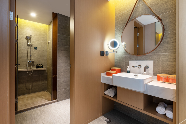 Bathroom 4, Atour Hotel Lijiang Ancient City Dashuiche, Lijiang