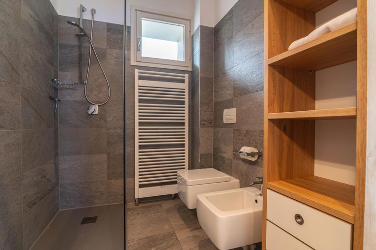 Bathroom 3, Villa Orta, Novara