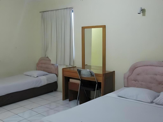 Bedroom 3, Hotel Lautze Indah, Central Jakarta