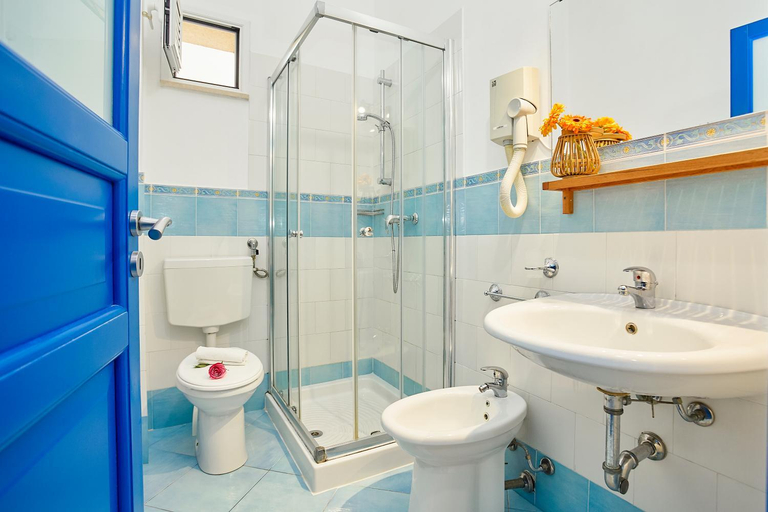 Bathroom 4, Appartamenti Rosa Dei Venti, Trapani