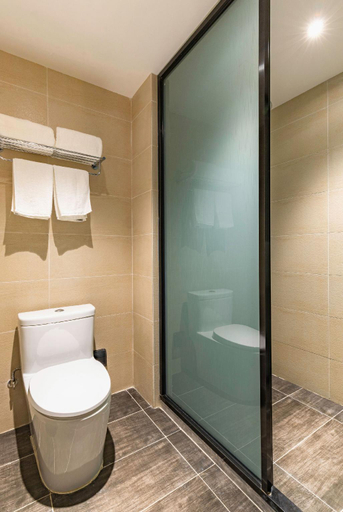 Bathroom 4, Hanting Premium Hotel Zhengzhou Gym Centre, Zhengzhou