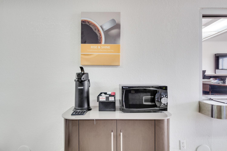 Public Area 2, AVERA SUITES, Muskogee