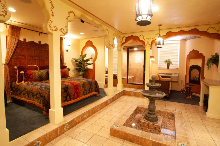 Bedroom 2, Destinations Inn Theme Rooms, Bonneville