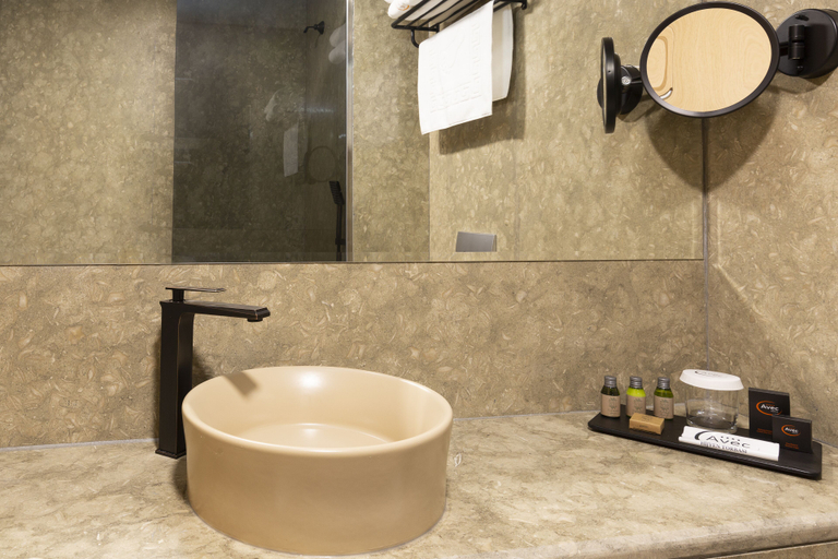 Bathroom 4, Avec Hotel, Merkez