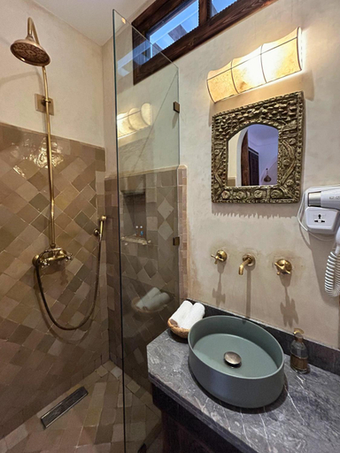 Bathroom 4, Riad Cologne, Marrakech