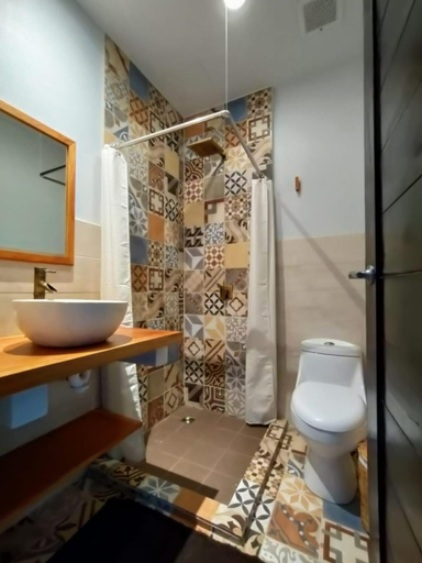 Bathroom 3, Alive Beach House, Nagarote