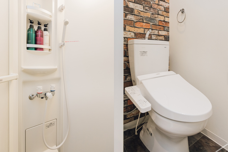 Bathroom 3, Namba Garden Square Apartment, Osaka