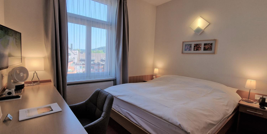 Bedroom 2, Hotel Promenade, Andelfingen