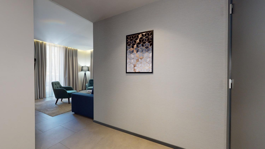 Others 5, Galleria Altido, Milano
