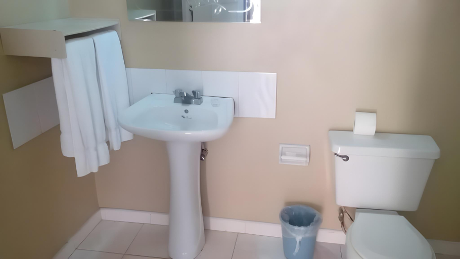 Bathroom, Pure Garden Resort Negril