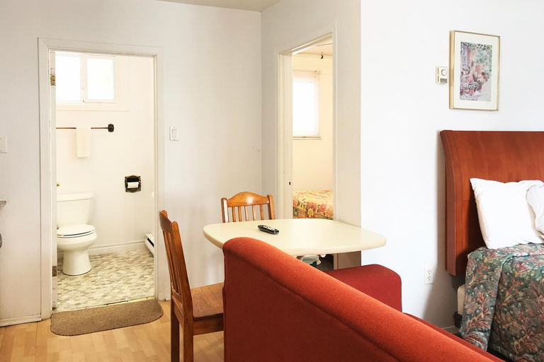 Bedroom 2, Bayside Motel, Hastings
