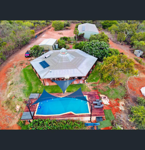 Swimming pool 4, Sol Retreat Waterbank, Broome