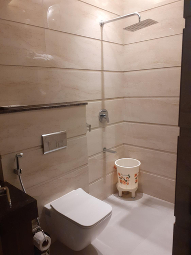 Bathroom 3, Taj Sojourn, Agra