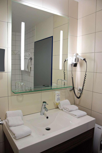 Bathroom 2, AMBER ECONTEL, München
