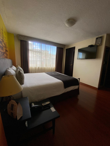 Bedroom 2, Embassy Quito Hotel, Quito