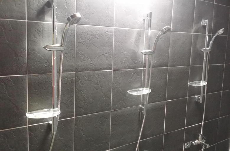 Bathroom 3, andong looksglampingandpam, Andong