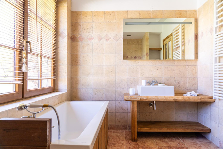 Bathroom 3, Domaine Acciola, Haute-Corse