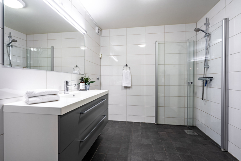 Bathroom 3, Lofoten Cabins, Vågan