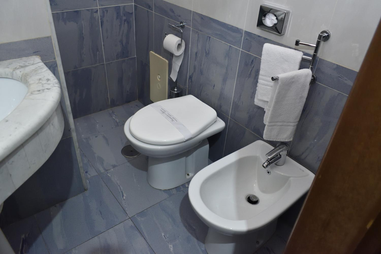 Bathroom 4, Hotel Paradiso, Caserta