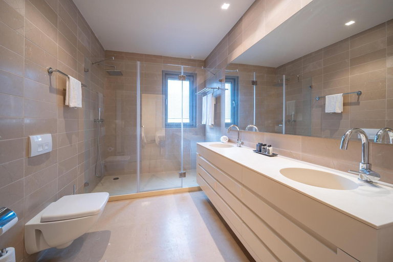 Bathroom 3, Art Apartment In Mamila - Mamila Residence - With jacuzzi