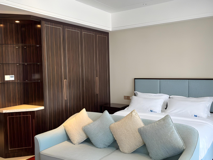 Bedroom 3, NAGA Frontier Suite Hotel, Vientiane